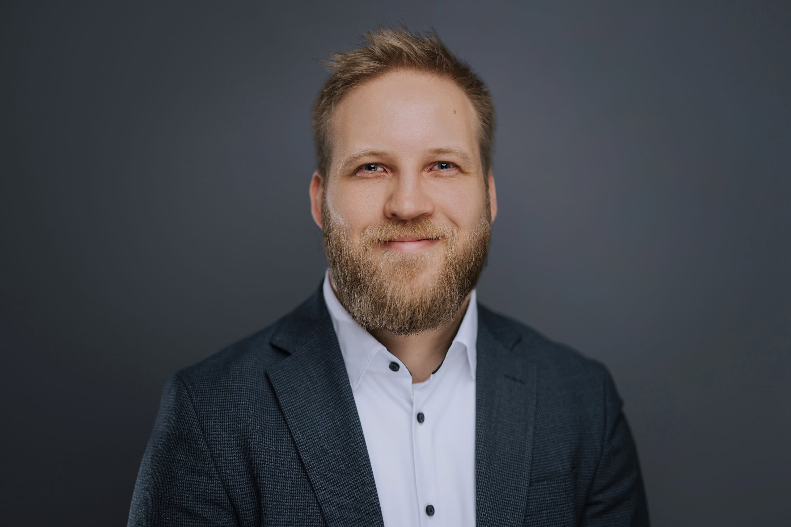MARKUS SCHMIEDEL